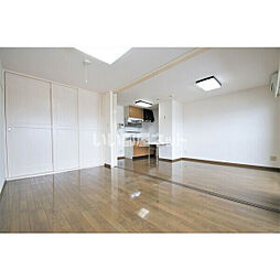 ロイヤルコート安田 312 3階2LDKのリビング/ダイニング