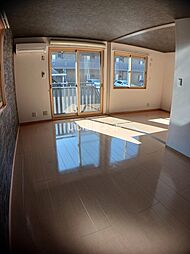 コンフォート　イースト 101 1階1LDKのリビング/ダイニング