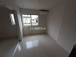 グラン・ルル 101 1階1LDKのリビング/ダイニング