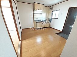 コスモハイツ 101 1階1DKのリビング/ダイニング