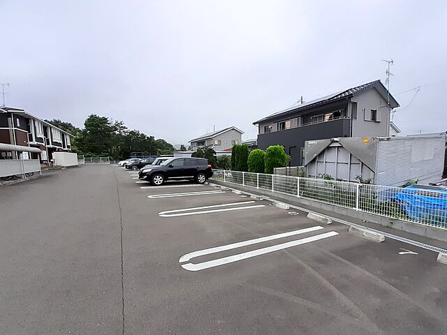 4 / 4