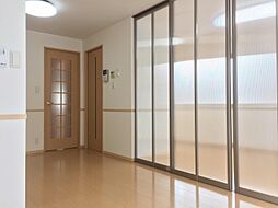 プロヴァンス南太閤山 101 1階2DKのリビング/ダイニング