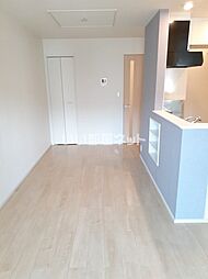 シームリーレジデンスＢ 102 1階1LDKのリビング/ダイニング