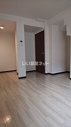 グランピース美園 102 1階1LDKのリビング/ダイニング