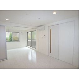 ステラート市川新田 105 1階1LDKのリビング/ダイニング