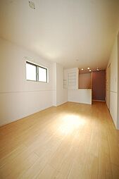 グローリー竹崎　III 106 1階1LDKのリビング/ダイニング