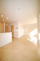 メゾン・ド・Ｇ　IV 105 1階1LDKのリビング/ダイニング