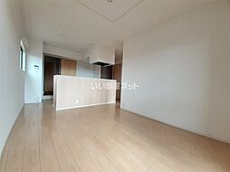 ヴェラルーナ伊賀II 201 2階2LDKのリビング/ダイニング