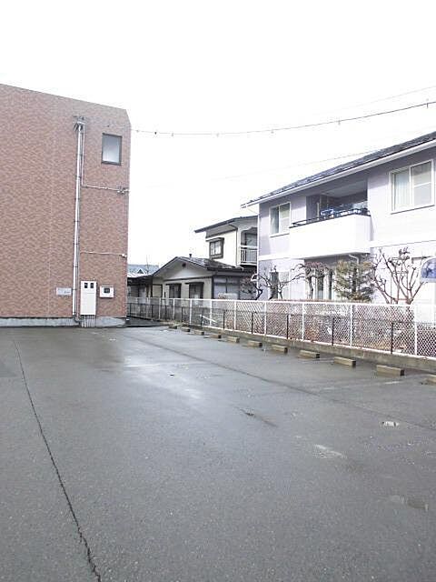 5 / 6