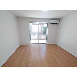 MQuarto小手指 205 2階1Kのリビング/ダイニング