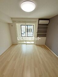 ヴィラ・サンパティーク 102 1階ワンルームのリビング/ダイニング