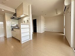 アヴニール西福原 103 1階2LDKのリビング/ダイニング