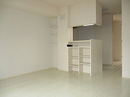 バードネイチャー　A棟 203 2階2LDKのリビング/ダイニング