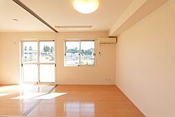 ティアラ 201 2階1LDKのリビング/ダイニング