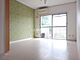 リビング...