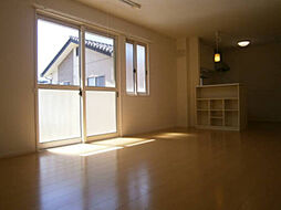 グランディール町村 205 2階1LDKのリビング/ダイニング