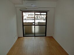 メゾン・ドウエスト 203 2階1Kのリビング/ダイニング