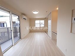 近鉄名古屋線 益生駅 徒歩6分の賃貸アパート 2階1LDKのリビング/ダイニング