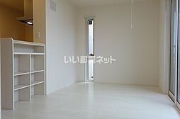 ル・マロン 203 2階2DKのリビング/ダイニング