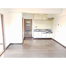 ＶＩＰII 207 2階3LDKのリビング/ダイニング