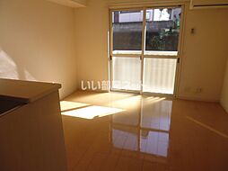 カジュプレーン 201 2階ワンルームのリビング/ダイニング