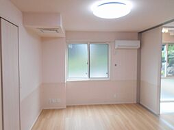 Una casa hinotani 101 1階1LDKのリビング/ダイニング