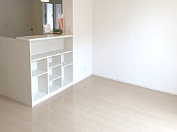 リビングタウン新大宮　Ｄ棟 102 1階1LDKのリビング/ダイニング