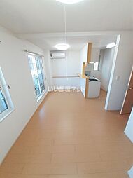 リヴェールV 201 2階1LDKのリビング/ダイニング