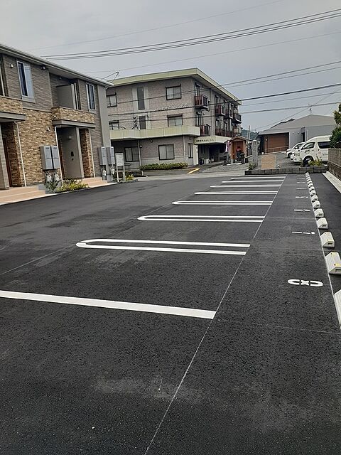 7 / 24