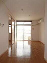 フリーデハイム 202 2階1LDKのリビング/ダイニング