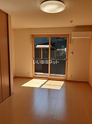 ヴィラ・サンライズ　Ｂ 108 1階ワンルームのリビング/ダイニング