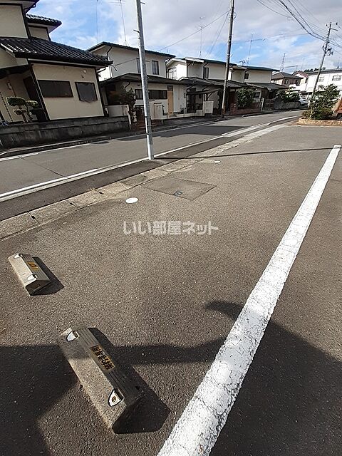 7 / 11