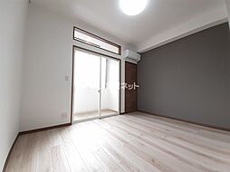 エバリュード・カーサ 201 2階1Kのリビング/ダイニング