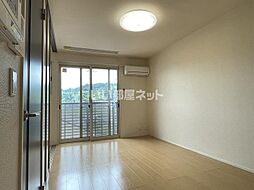 ラ・ポート・イースト 203 2階1LDKのリビング/ダイニング