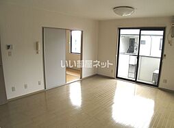 ロワジールIII番館 203 2階2LDKのリビング/ダイニング