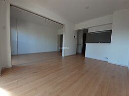 エムズフェルト 大在北 405 4階1LDKのリビング/ダイニング