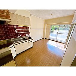 メゾンパークアベニュー 101 1階3LDKのリビング/ダイニング