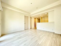 アルファスマート九品寺 107 1階3LDKのリビング/ダイニング