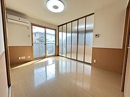 プリマヴェーラ 101 1階2DKのリビング/ダイニング