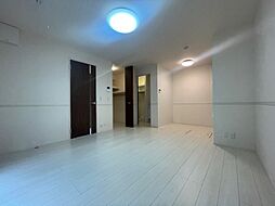 パストラル　B棟 103 1階ワンルームのリビング/ダイニング