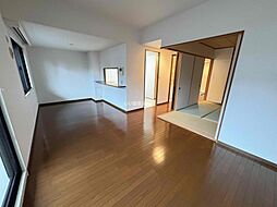 パーク・ハイム神戸熊内町 202 2階3LDKのリビング/ダイニング