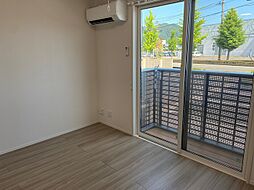 ヴィアーレII 103 1階1LDKのリビング/ダイニング