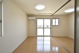 アバンウェル田中町　A棟 201 2階1LDKのリビング/ダイニング