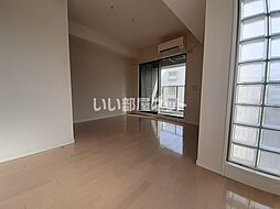 エスティ・ロアール神戸駅前 1001 10階1Kのリビング/ダイニング