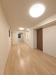 グランスイート 101 1階1LDKのリビング/ダイニング