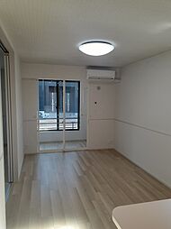 コンフィアンサ　クワトロ 102 1階1LDKのリビング/ダイニング