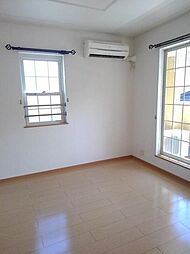 ヴィヴィアン・ベルＡ 201 2階2LDKのリビング/ダイニング