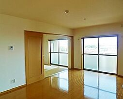 カルディアひかり 305 3階4LDKのリビング/ダイニング