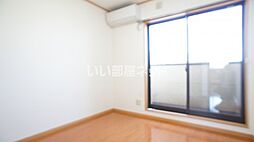 サンパレス新田 B203 2階2DKのリビング/ダイニング