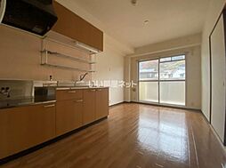 コーポカミーリア 305 3階2DKのリビング/ダイニング